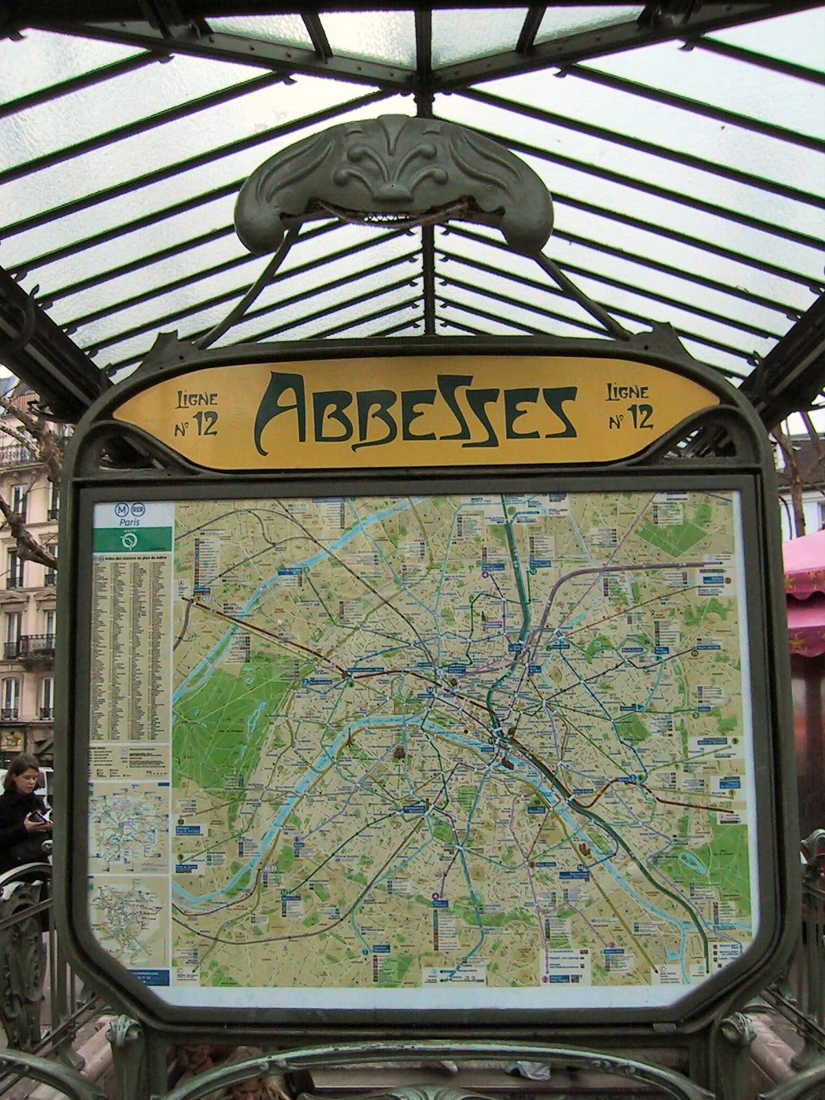 Entrée du métro Abbesses